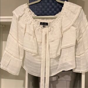 Blue Blush Cropped White Ruffle Blouse Women’s Small EUC